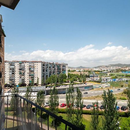 Lovely Apartment Barca 2 Сан-Адриан-де-Бесос Экстерьер фото