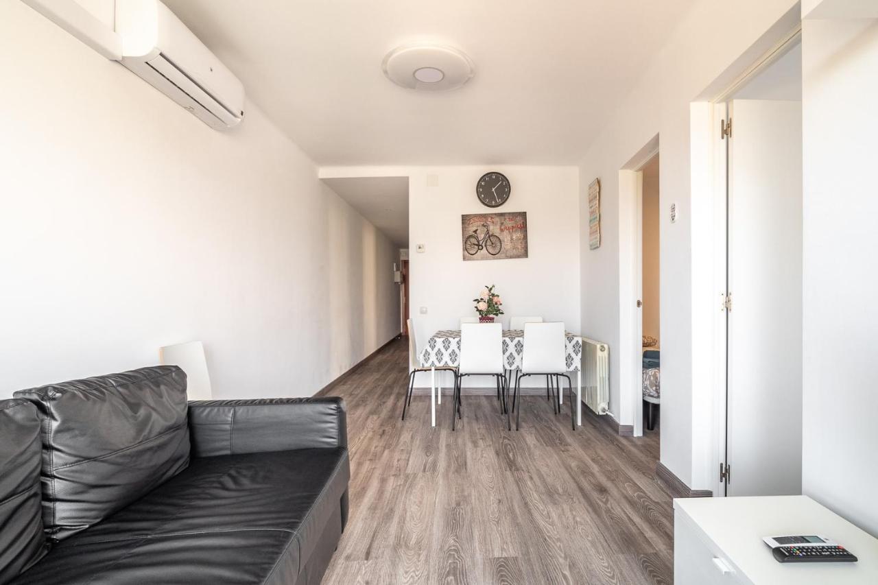 Lovely Apartment Barca 2 Сан-Адриан-де-Бесос Экстерьер фото